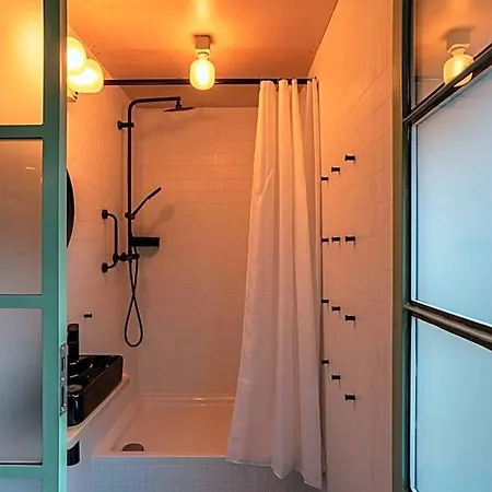 Cool Place Hotel *